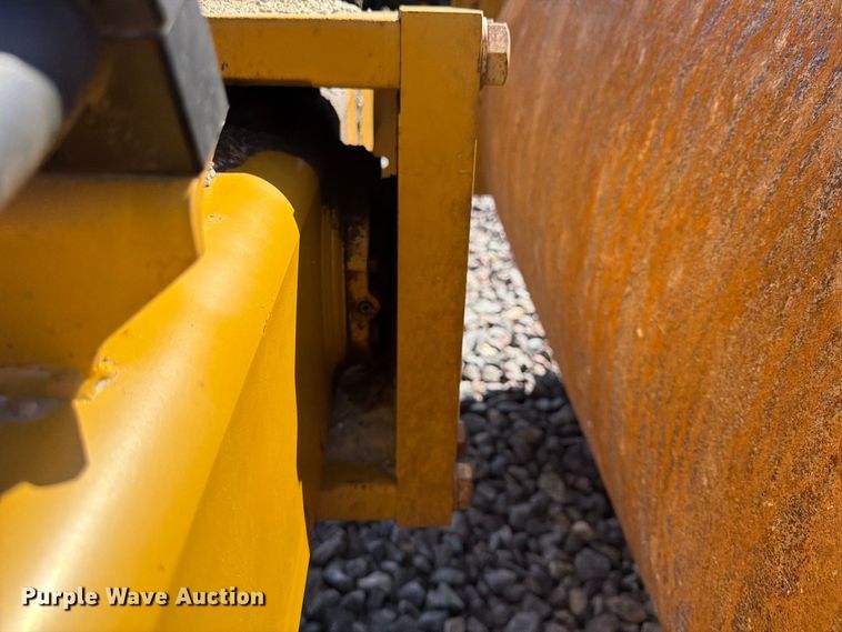 image for item YA4576 2019 Caterpillar CS56B single drum vibratory roller