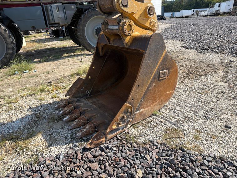 image for item YA4577 2019 Caterpillar 335FL CR excavator