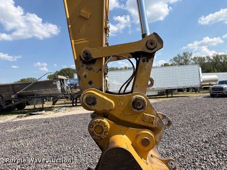 image for item YA4577 2019 Caterpillar 335FL CR excavator