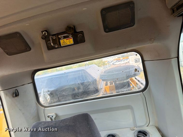 image for item YA4577 2019 Caterpillar 335FL CR excavator