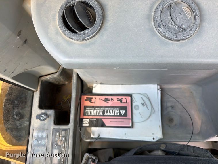 image for item YA4577 2019 Caterpillar 335FL CR excavator