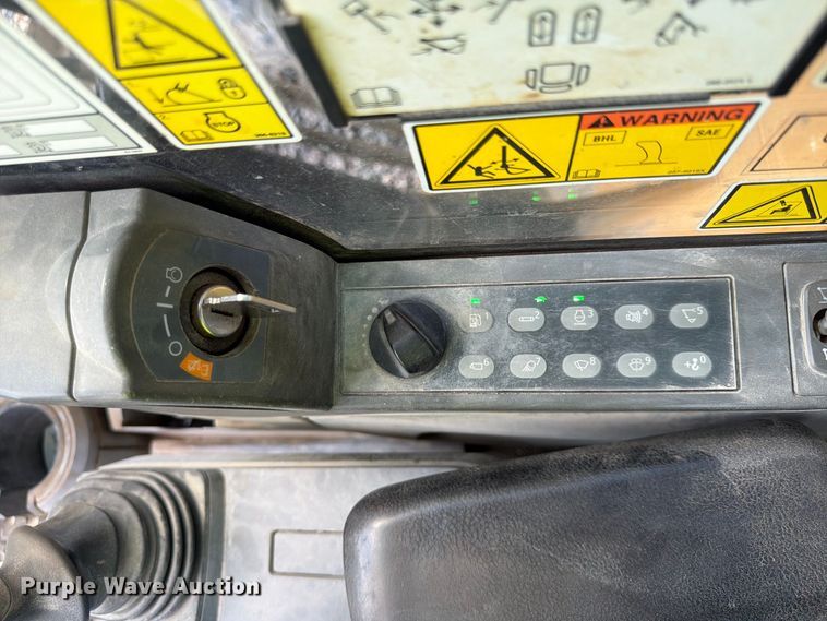 image for item YA4577 2019 Caterpillar 335FL CR excavator