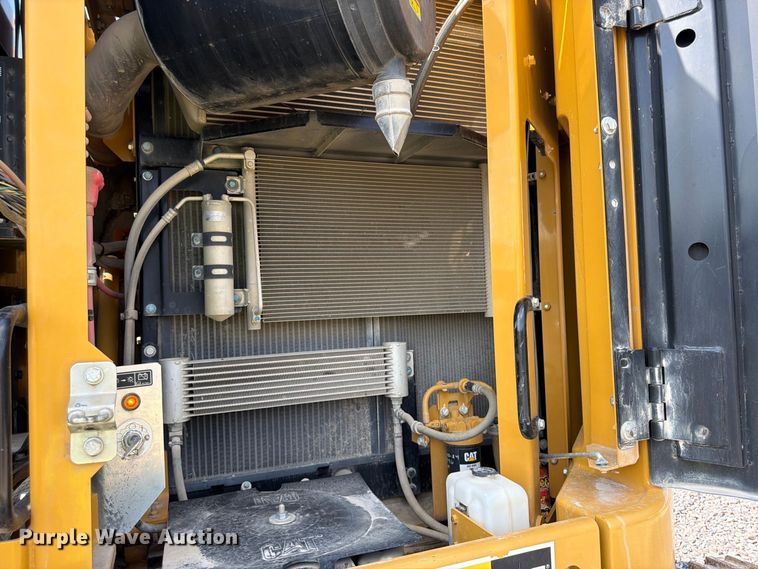 image for item YA4577 2019 Caterpillar 335FL CR excavator