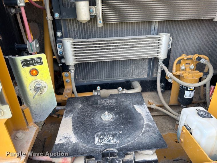 image for item YA4577 2019 Caterpillar 335FL CR excavator