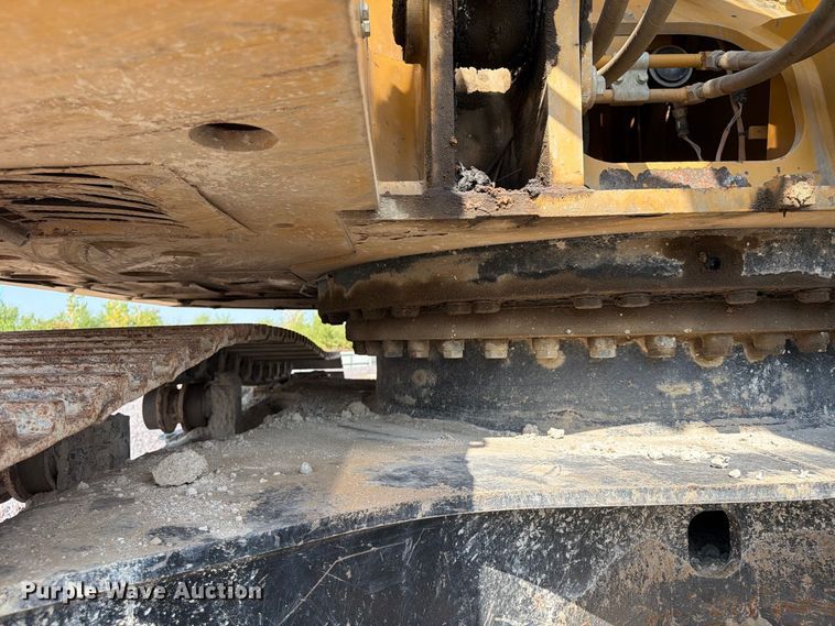 image for item YA4577 2019 Caterpillar 335FL CR excavator