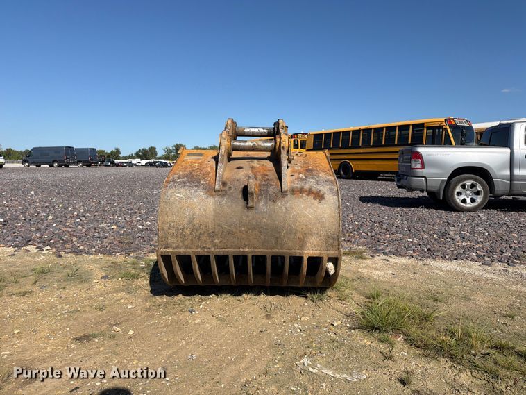 image for item YA4578 Rockland excavator rock bucket