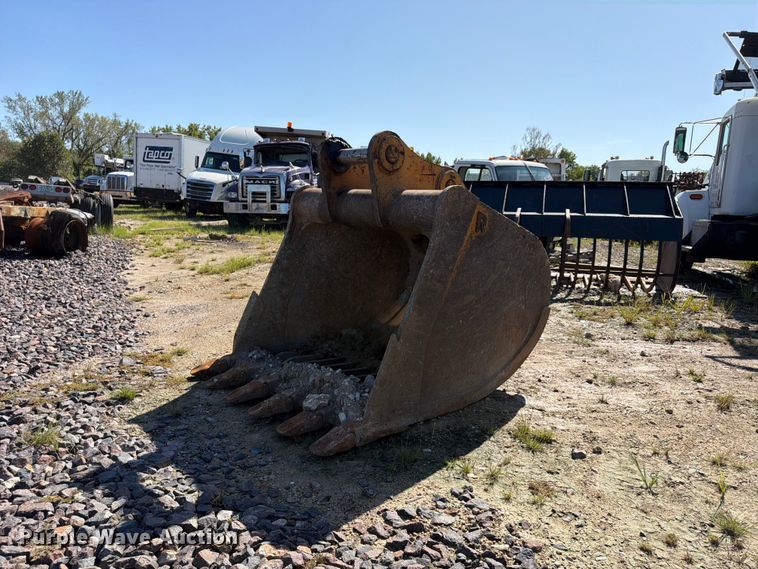 image for item YA4578 Rockland excavator rock bucket