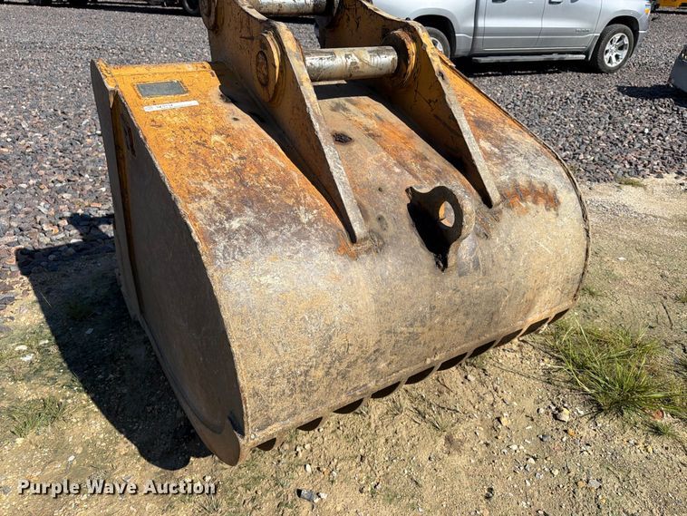 image for item YA4578 Rockland excavator rock bucket