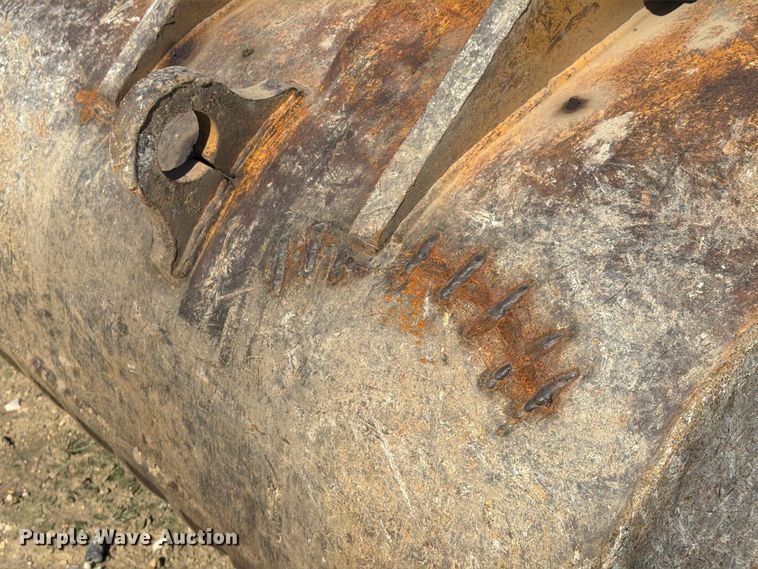 image for item YA4578 Rockland excavator rock bucket