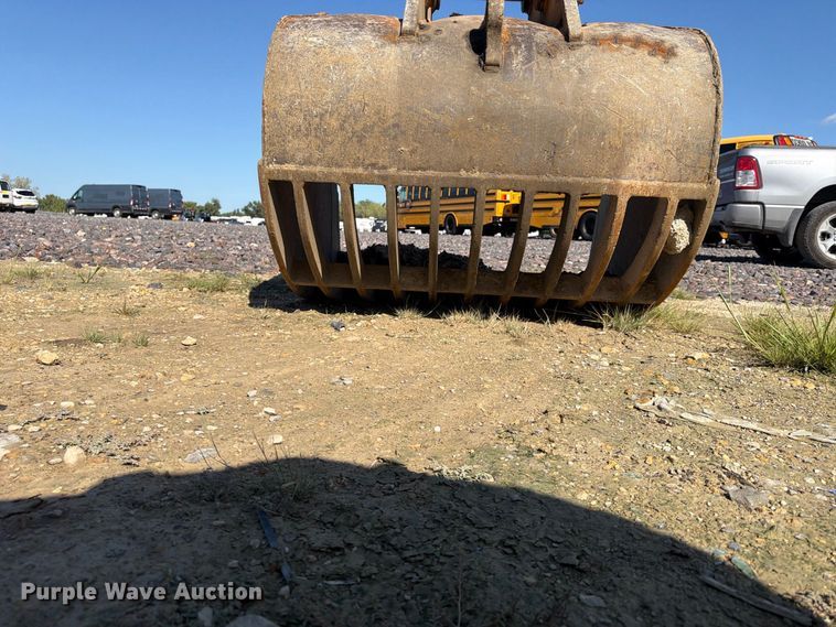 image for item YA4578 Rockland excavator rock bucket