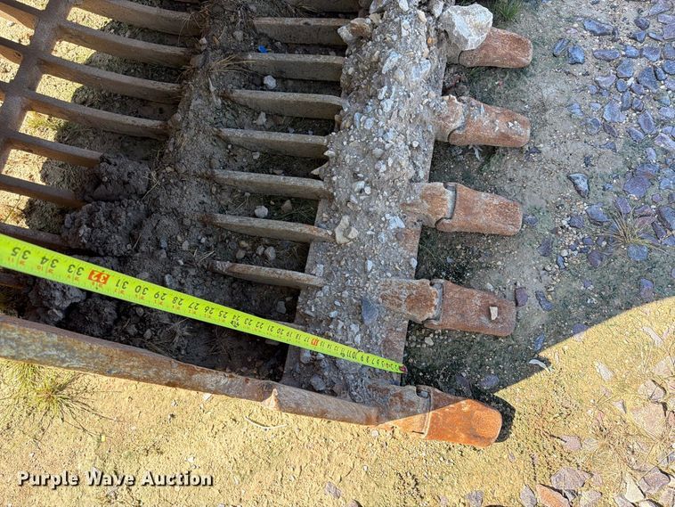 image for item YA4578 Rockland excavator rock bucket