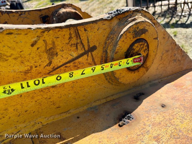 image for item YA4578 Rockland excavator rock bucket