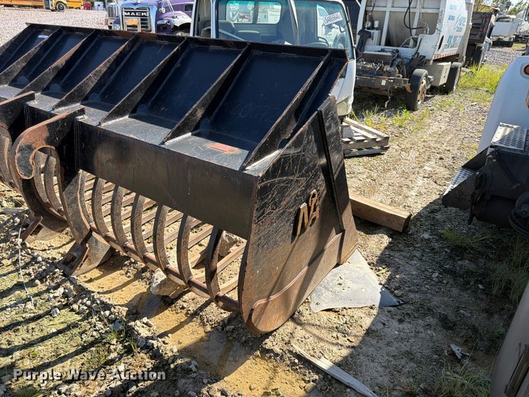 image for item YA4579 Loader rock bucket