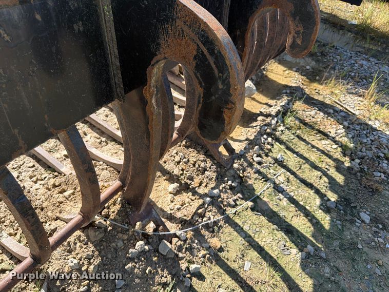 image for item YA4579 Loader rock bucket
