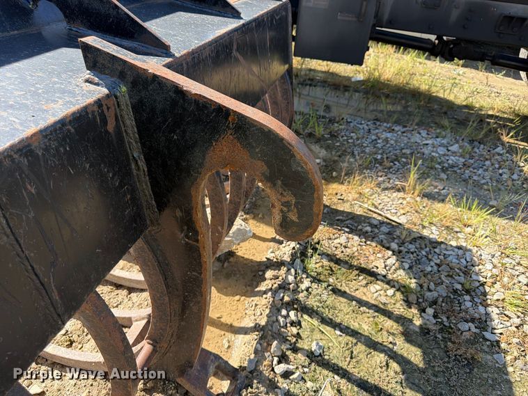 image for item YA4579 Loader rock bucket