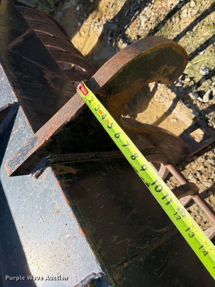 image for item YA4579 Loader rock bucket