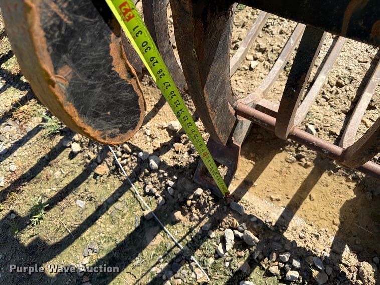 image for item YA4579 Loader rock bucket