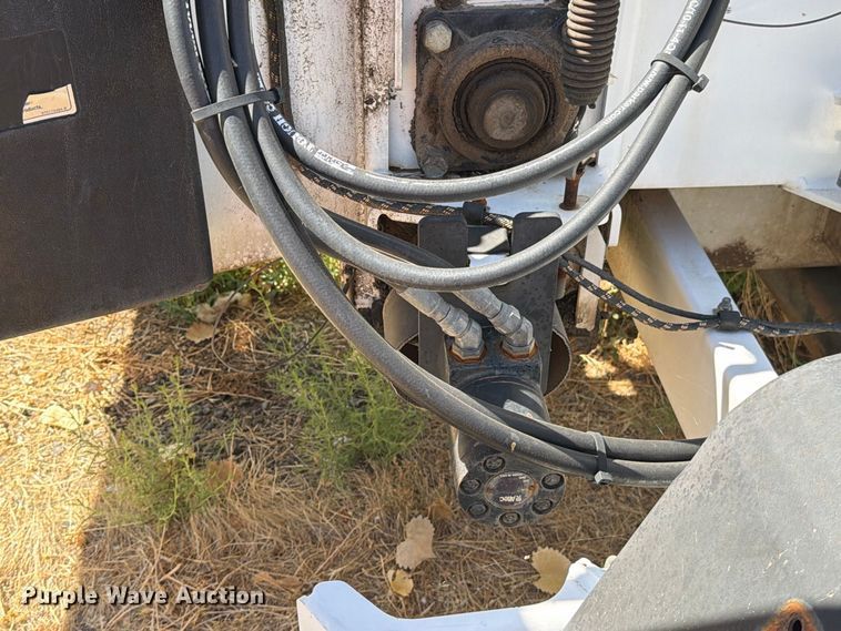 image for item YA4590 2017 Altec DC1317 wood chipper