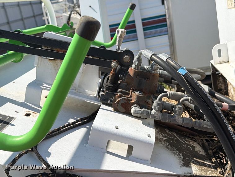 image for item YA4590 2017 Altec DC1317 wood chipper