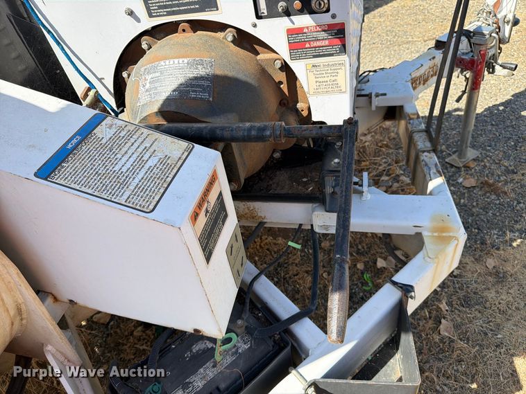 image for item YA4590 2017 Altec DC1317 wood chipper