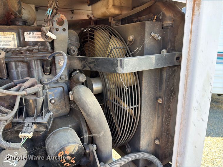 image for item YA4590 2017 Altec DC1317 wood chipper