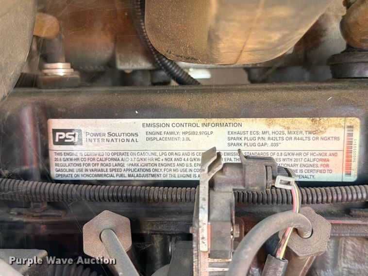 image for item YA4590 2017 Altec DC1317 wood chipper