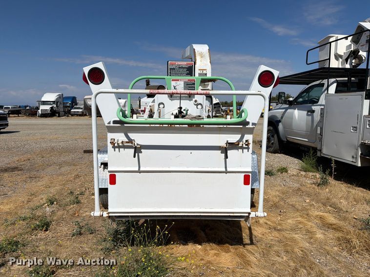 image for item YA4592 2008 Altec DC 1217 wood chipper