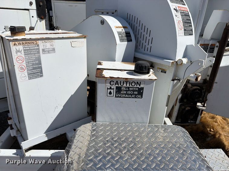 image for item YA4592 2008 Altec DC 1217 wood chipper