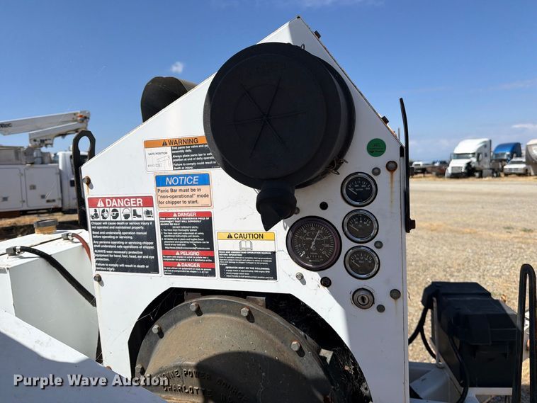 image for item YA4592 2008 Altec DC 1217 wood chipper