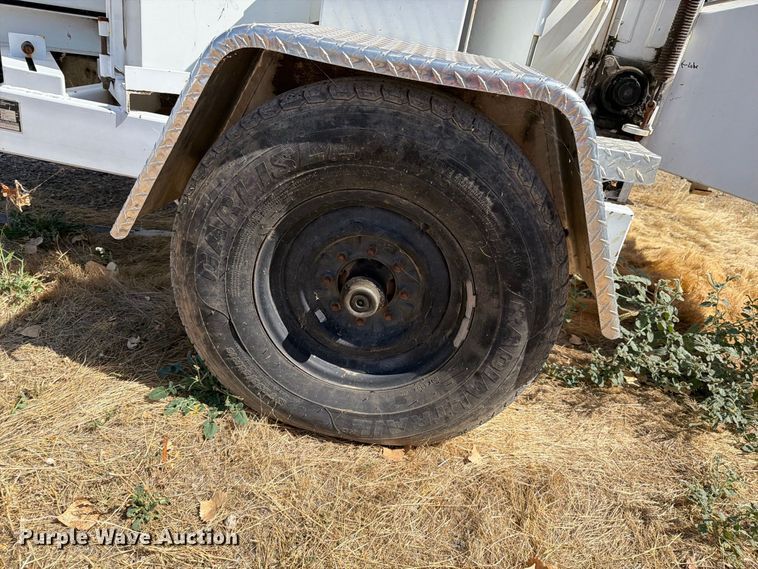 image for item YA4592 2008 Altec DC 1217 wood chipper
