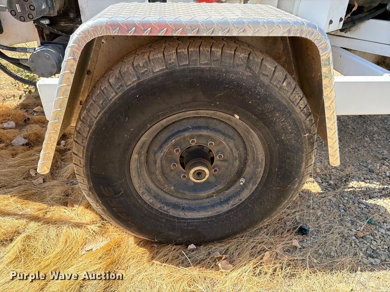 image for item YA4592 2008 Altec DC 1217 wood chipper