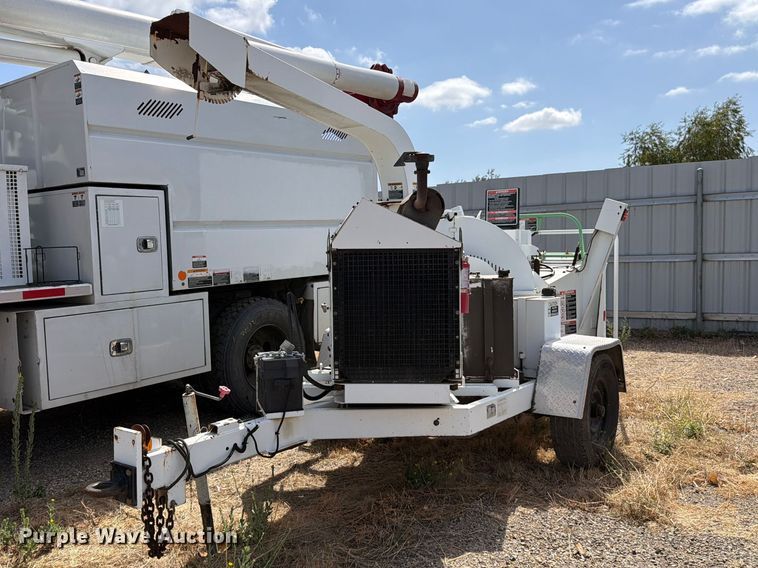 image for item YA4593 2008 Altec DC1217 wood chipper