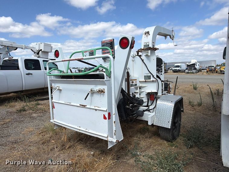 image for item YA4593 2008 Altec DC1217 wood chipper