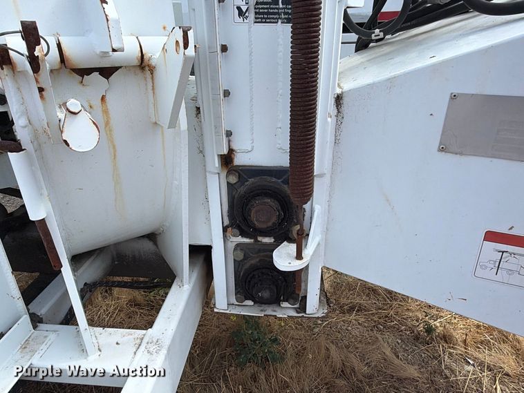 image for item YA4593 2008 Altec DC1217 wood chipper