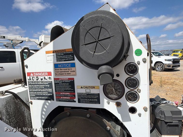 image for item YA4593 2008 Altec DC1217 wood chipper