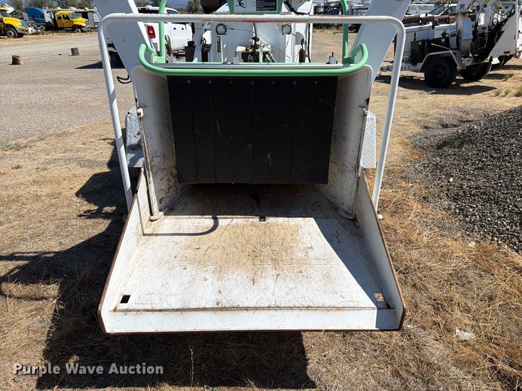 image for item YA4594 2008 Altec DC1217 wood chipper