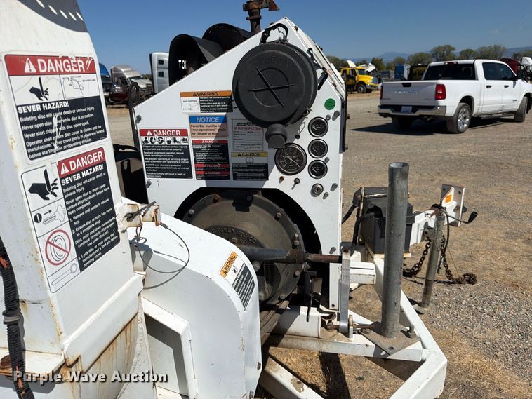 image for item YA4594 2008 Altec DC1217 wood chipper