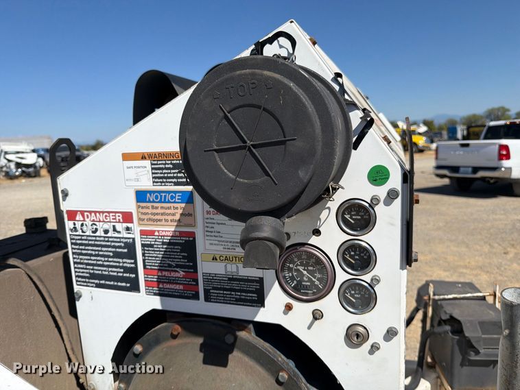 image for item YA4594 2008 Altec DC1217 wood chipper