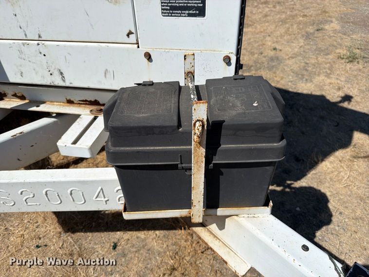 image for item YA4594 2008 Altec DC1217 wood chipper