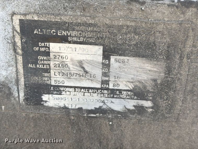 image for item YA4594 2008 Altec DC1217 wood chipper