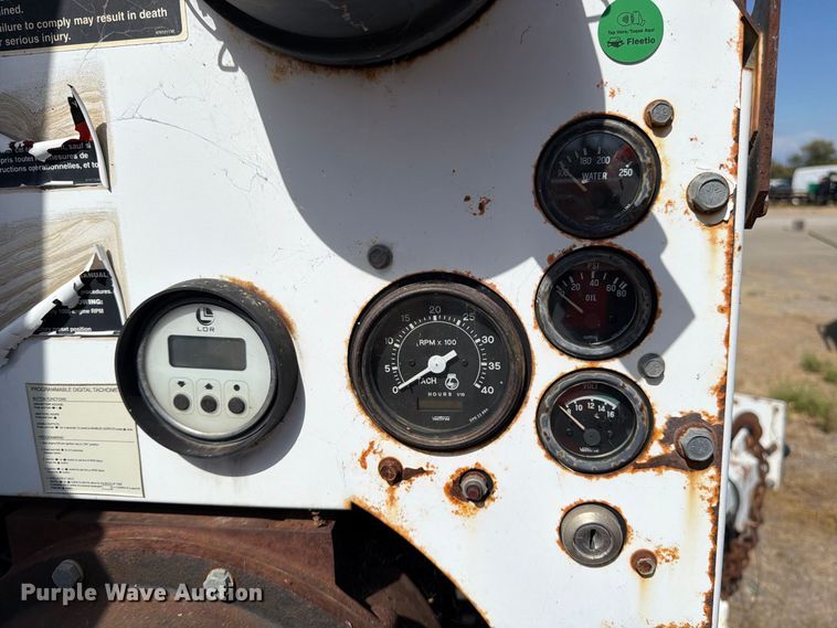 image for item YA4596 2009 Altec DC-912A wood chipper