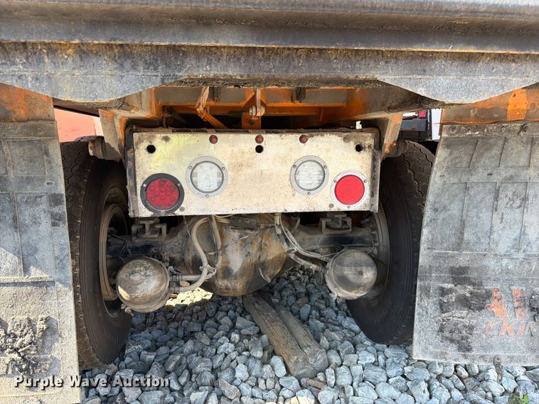 image for item YA4708 2020 Kenworth T880 dump truck