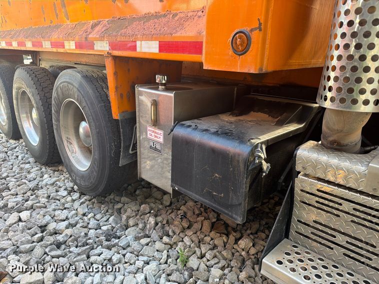 image for item YA4708 2020 Kenworth T880 dump truck