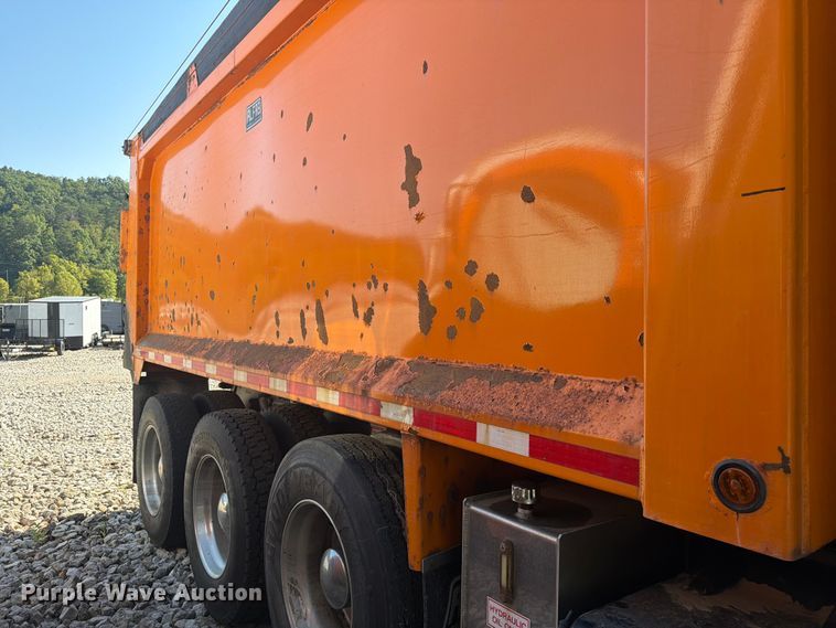 image for item YA4708 2020 Kenworth T880 dump truck
