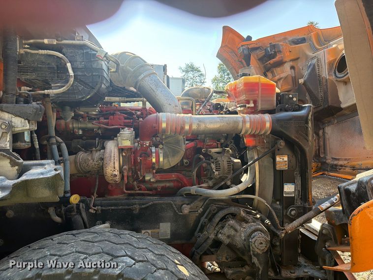image for item YA4708 2020 Kenworth T880 dump truck