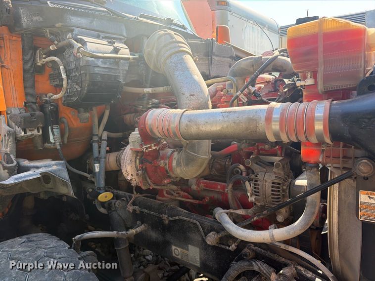 image for item YA4708 2020 Kenworth T880 dump truck