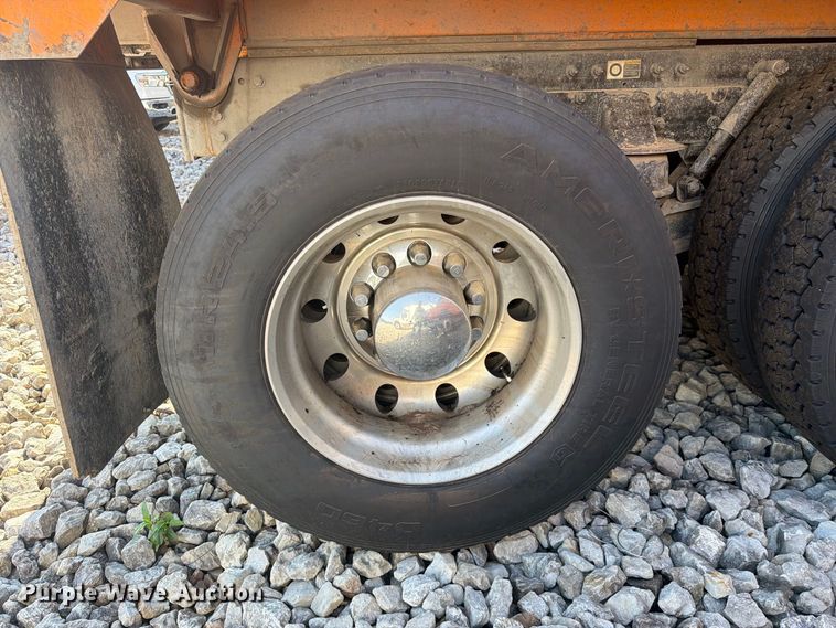 image for item YA4708 2020 Kenworth T880 dump truck