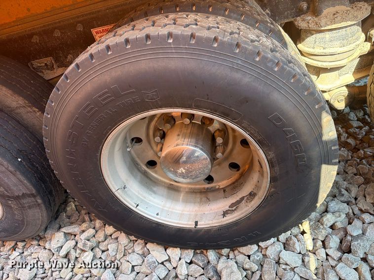 image for item YA4708 2020 Kenworth T880 dump truck