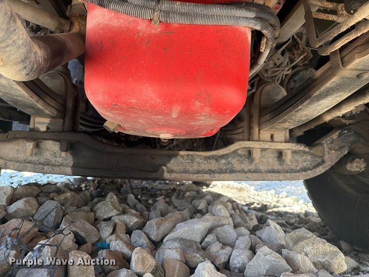 image for item YA4710 2016 Kenworth T800 dump truck