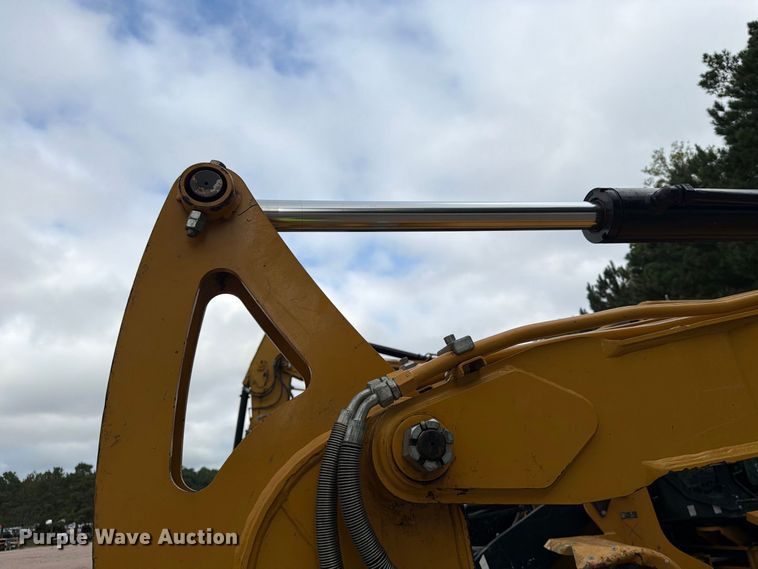 image for item YA4722 2022 Sany SY60C mini excavator